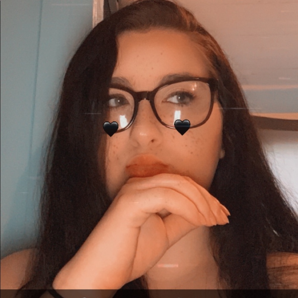 Meet your Posher, Brittany